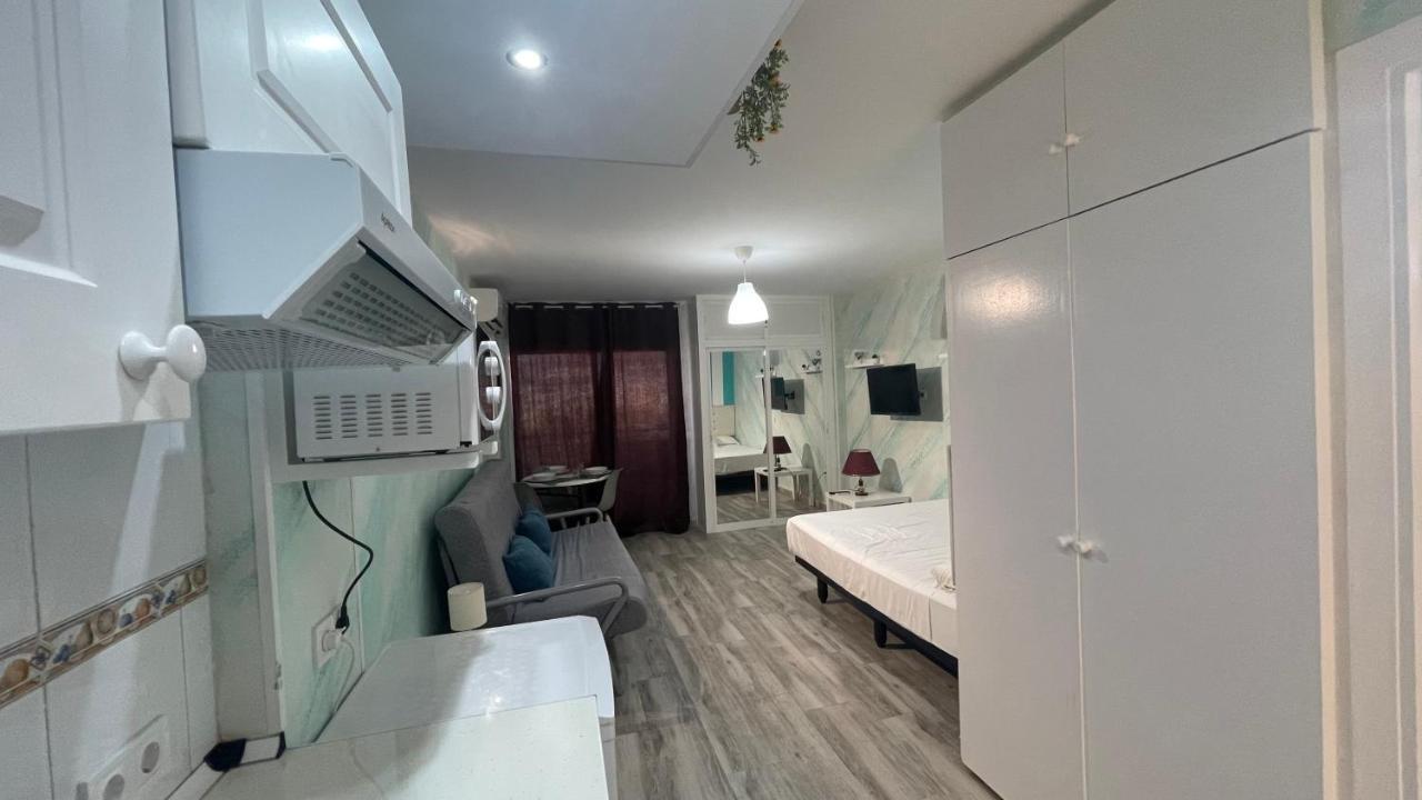 Estudio Jupiter Vista Al Mar Benalmádena Exteriör bild